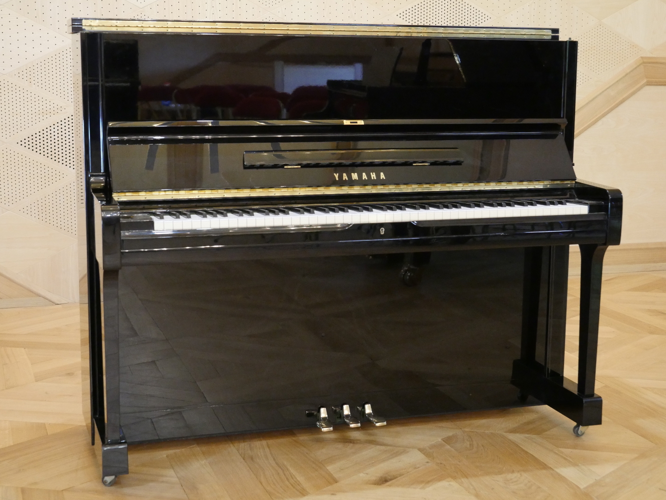 Yamaha U1A